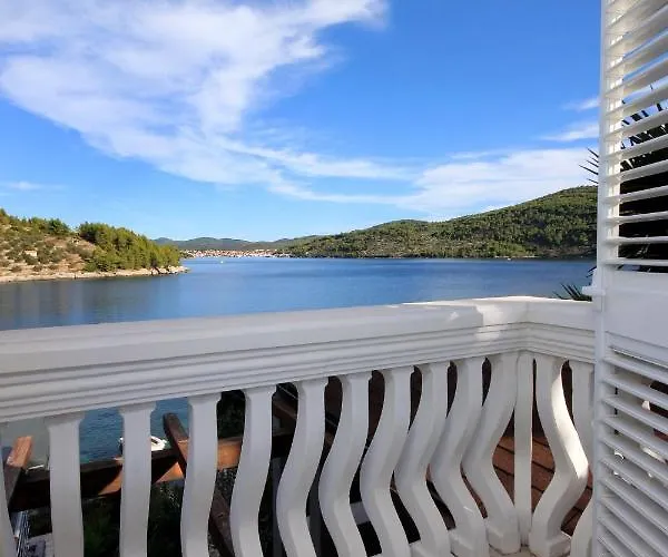 By The Sea Cove Mikulina Luka, Korcula - 9181