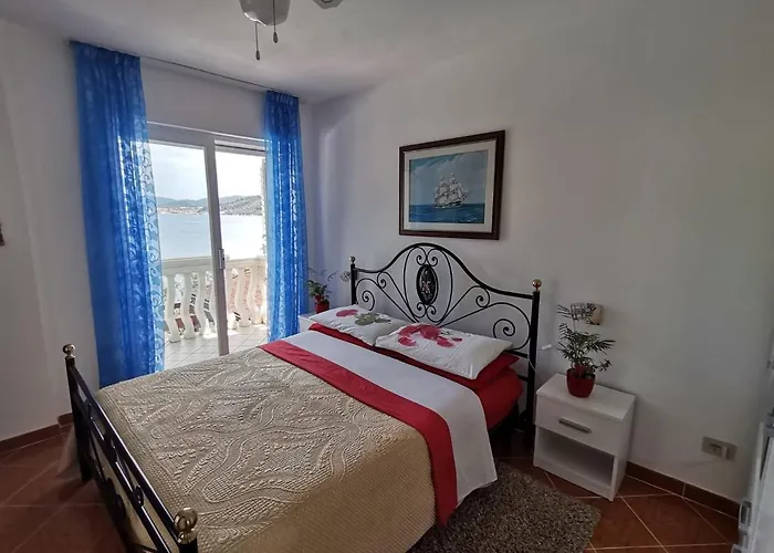 By The Sea Cove Mikulina Luka, Korcula - 9181