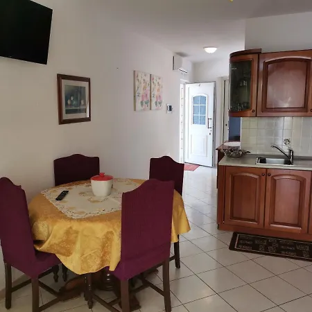 Apartments By The Sea Cove Mikulina Luka, Korcula - 9181 Vela Luka